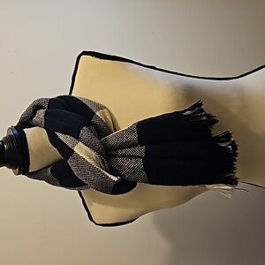 Black & White Plaid Blanket Style Scarf